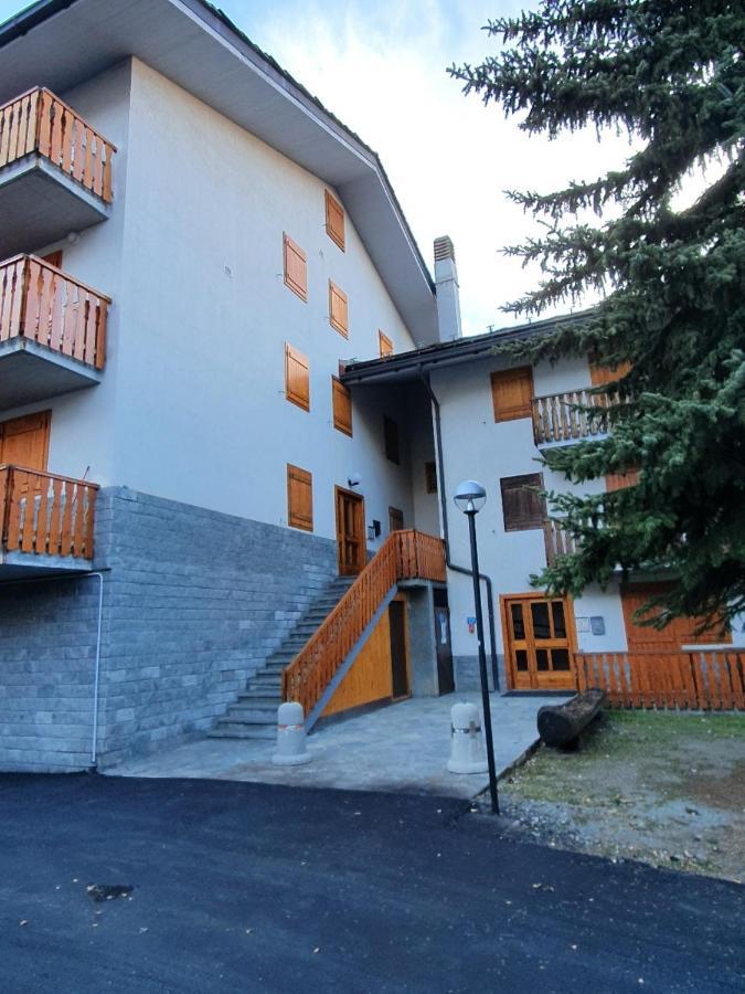 La Casa Di Matilde - Trilocale Vicinissimo Alle Piste Da Sci La Thuile Luaran gambar